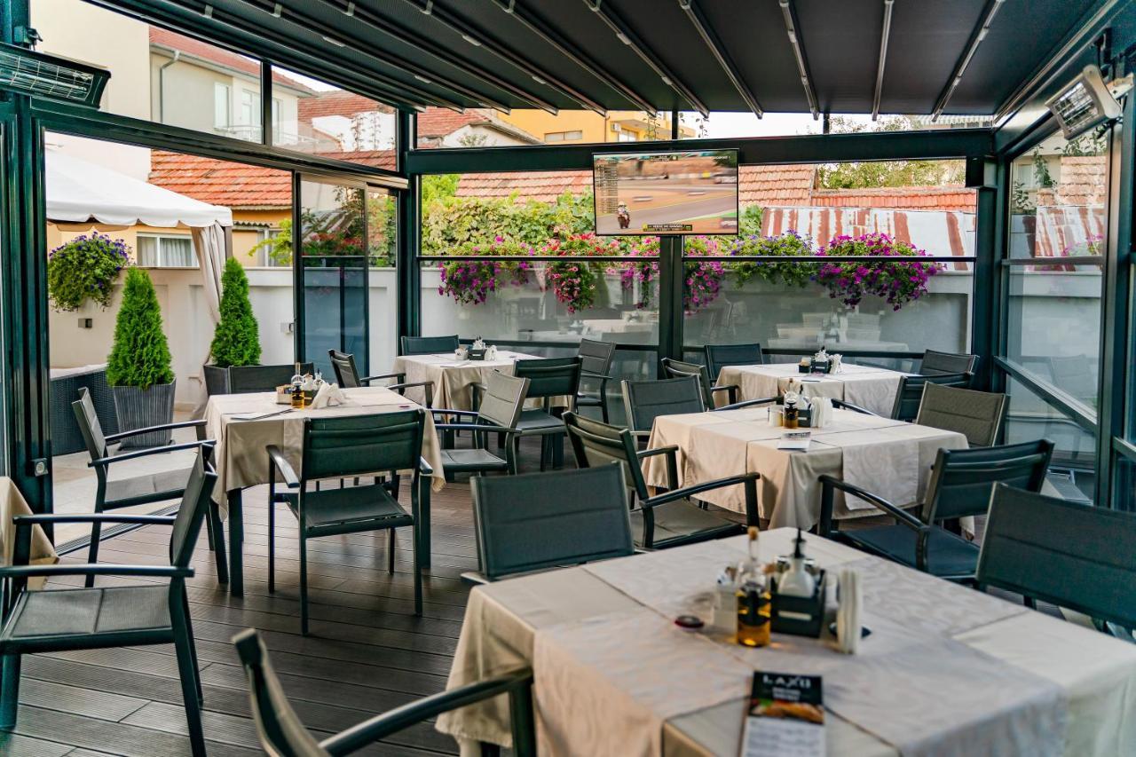 Family Hotel Laxo Obzor Kültér fotó